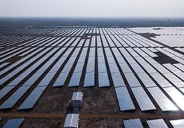 Adani-Green-Hits-Major-Milestone-With-Massive-3.37-GWh-Battery-Storage-Project-in-Gujarat